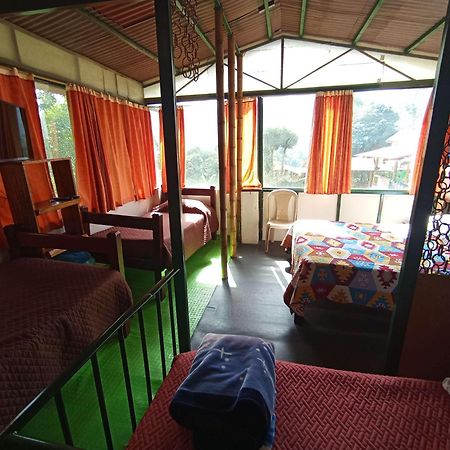 La Cigarra Casa De Huespedes Hotel ซาเลนโต ภายนอก รูปภาพ