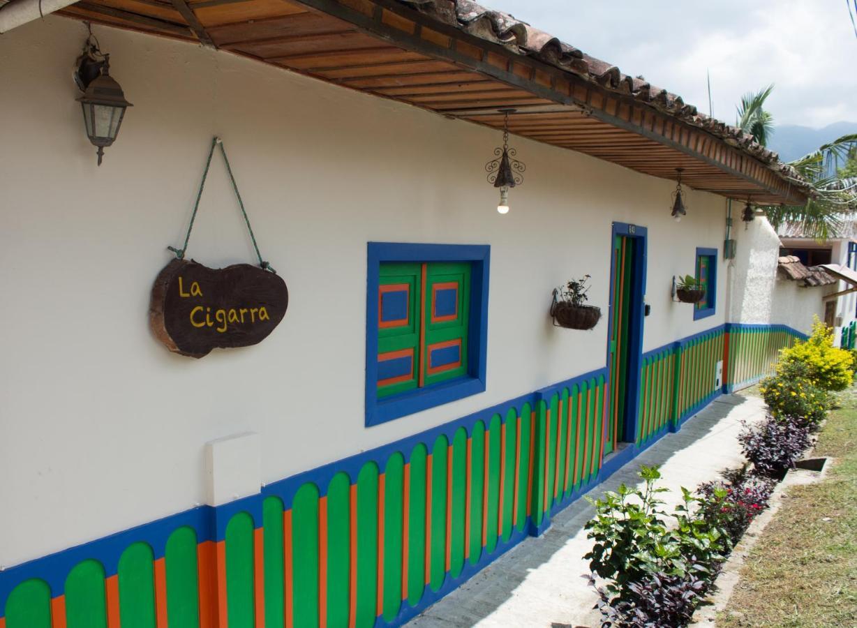 La Cigarra Casa De Huespedes Hotel ซาเลนโต ภายนอก รูปภาพ