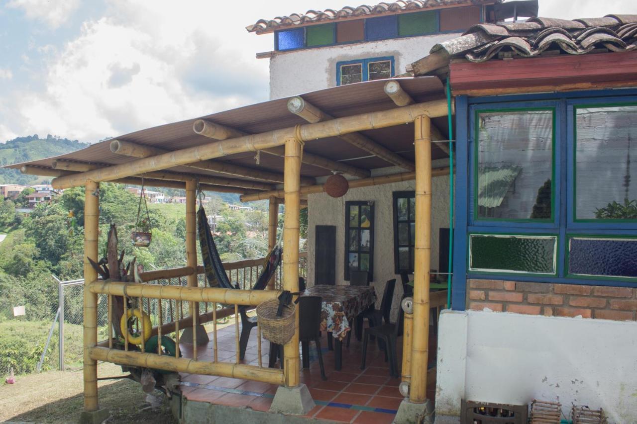 La Cigarra Casa De Huespedes Hotel ซาเลนโต ภายนอก รูปภาพ