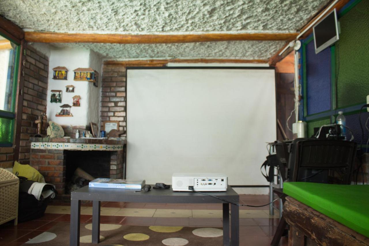 La Cigarra Casa De Huespedes Hotel ซาเลนโต ภายนอก รูปภาพ