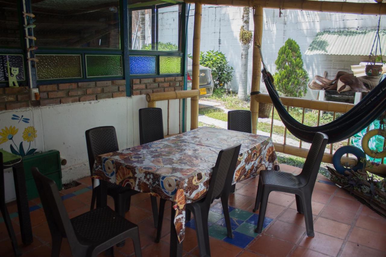 La Cigarra Casa De Huespedes Hotel ซาเลนโต ภายนอก รูปภาพ