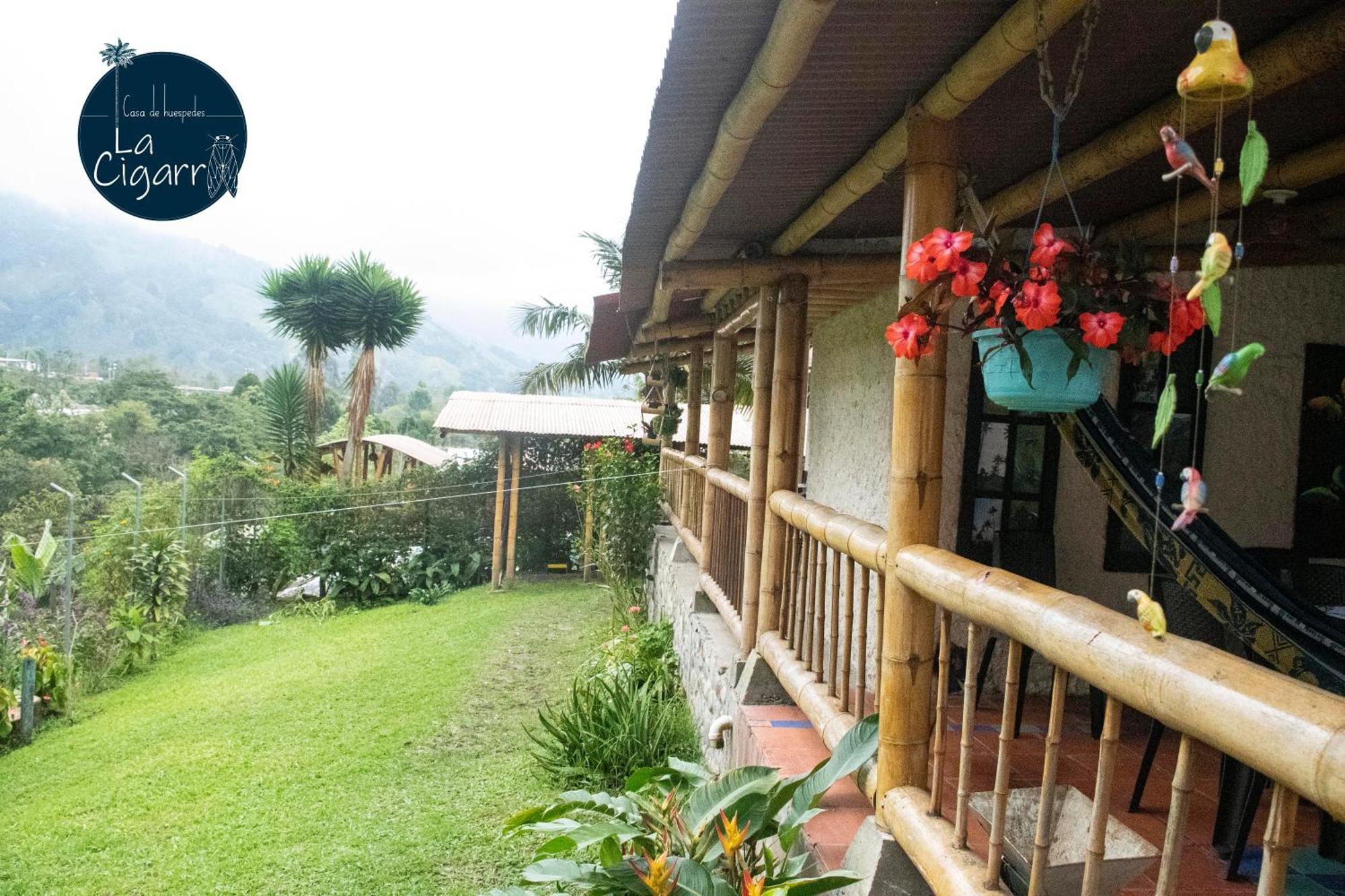La Cigarra Casa De Huespedes Hotel ซาเลนโต ภายนอก รูปภาพ
