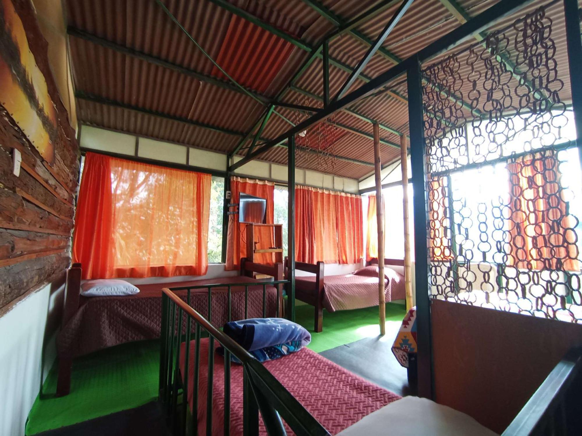 La Cigarra Casa De Huespedes Hotel ซาเลนโต ภายนอก รูปภาพ