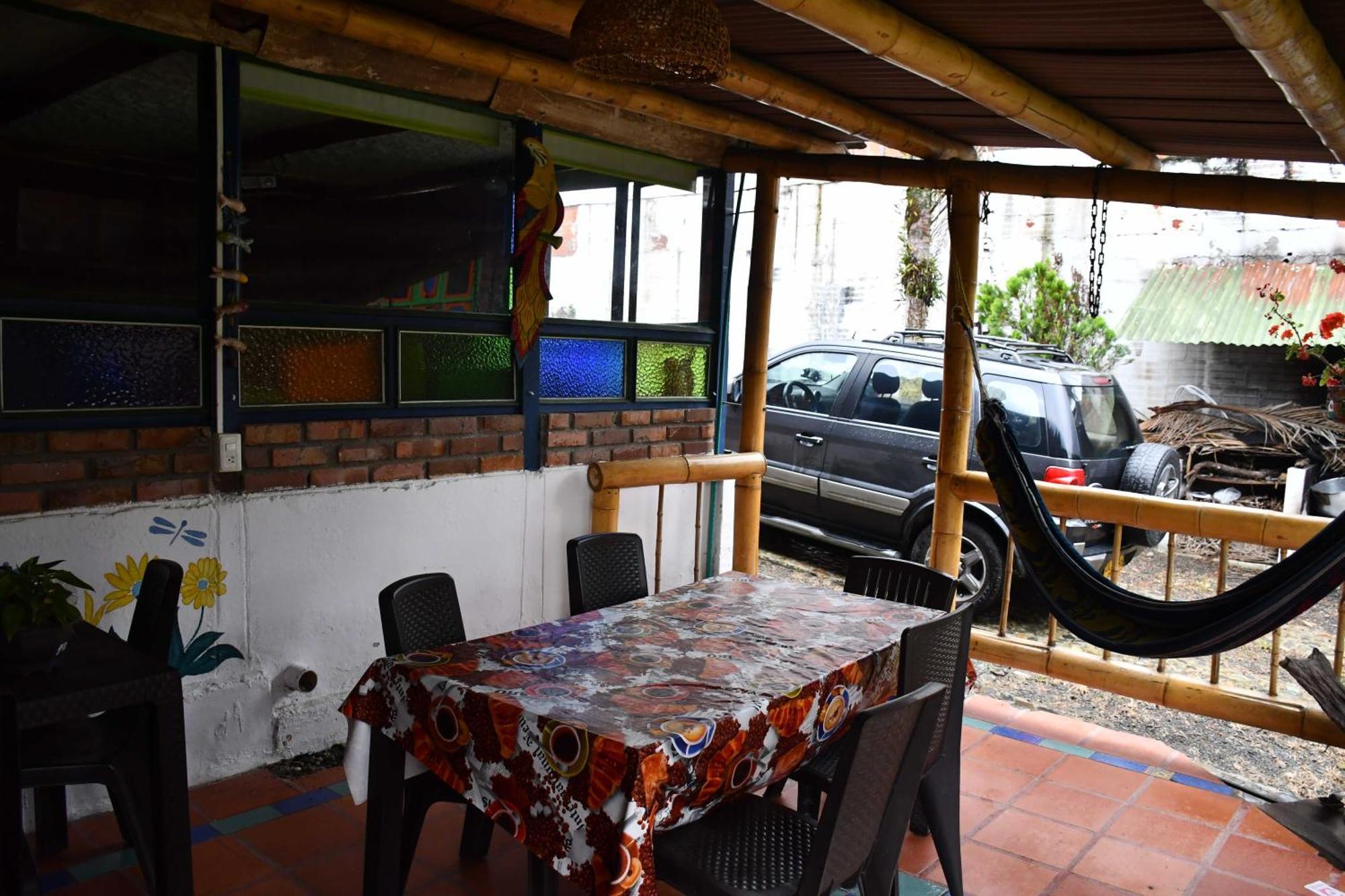 La Cigarra Casa De Huespedes Hotel ซาเลนโต ภายนอก รูปภาพ