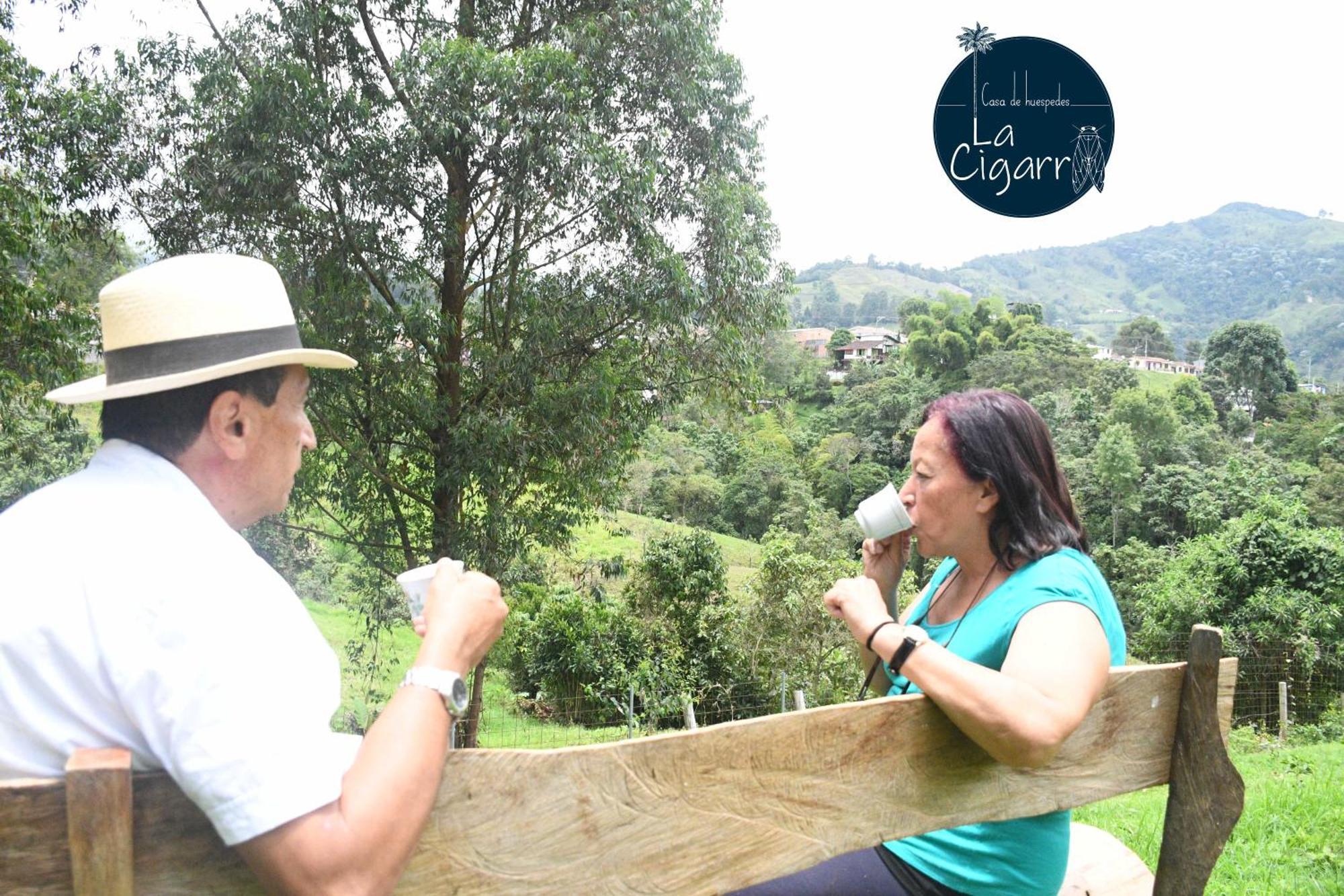La Cigarra Casa De Huespedes Hotel ซาเลนโต ภายนอก รูปภาพ