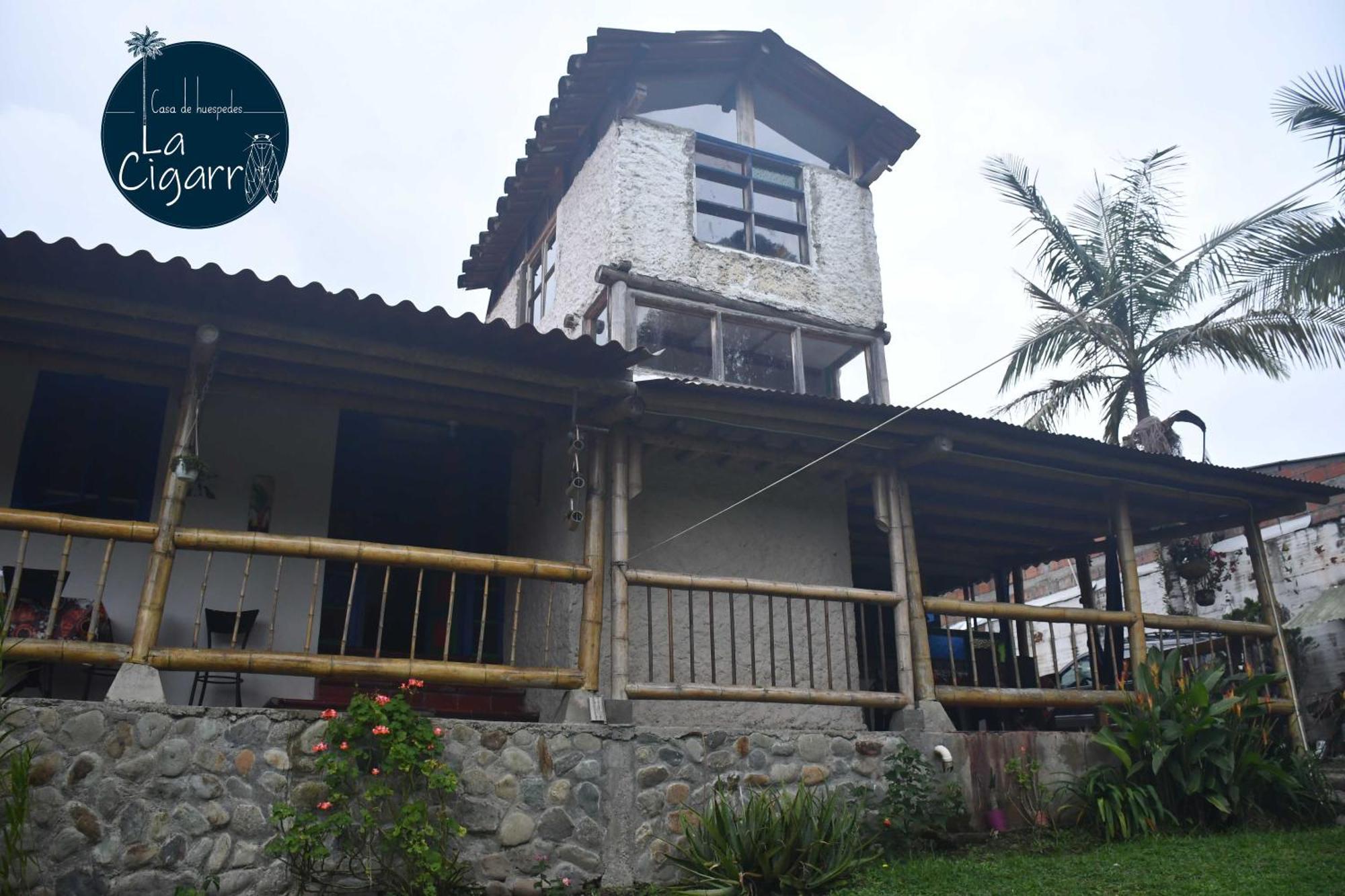 La Cigarra Casa De Huespedes Hotel ซาเลนโต ภายนอก รูปภาพ